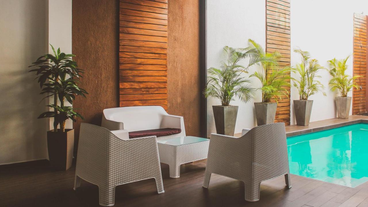 Remfort Hotel Санта Ана Екстериор снимка
