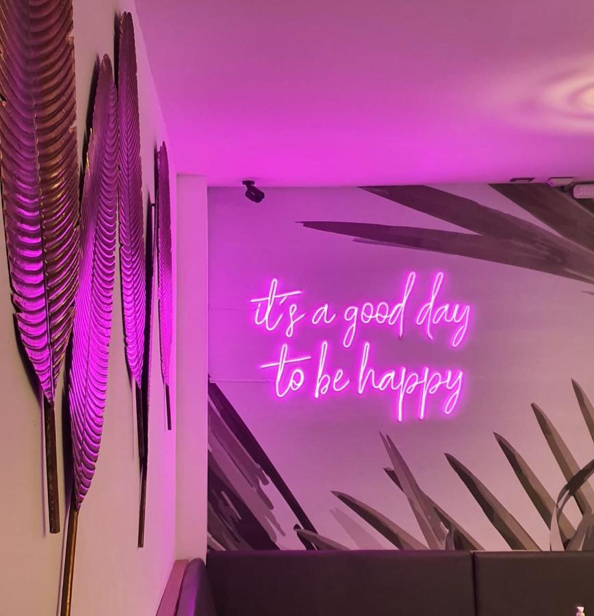 Remfort Hotel Санта Ана Екстериор снимка